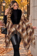 🖤 Poncho cu blăniță și imprimeu geometric
