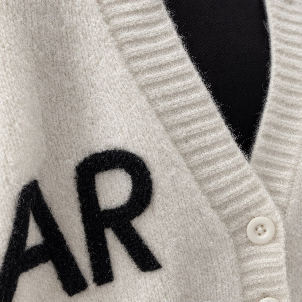 🖤 Cardigan „Fear Less” cu nasturi